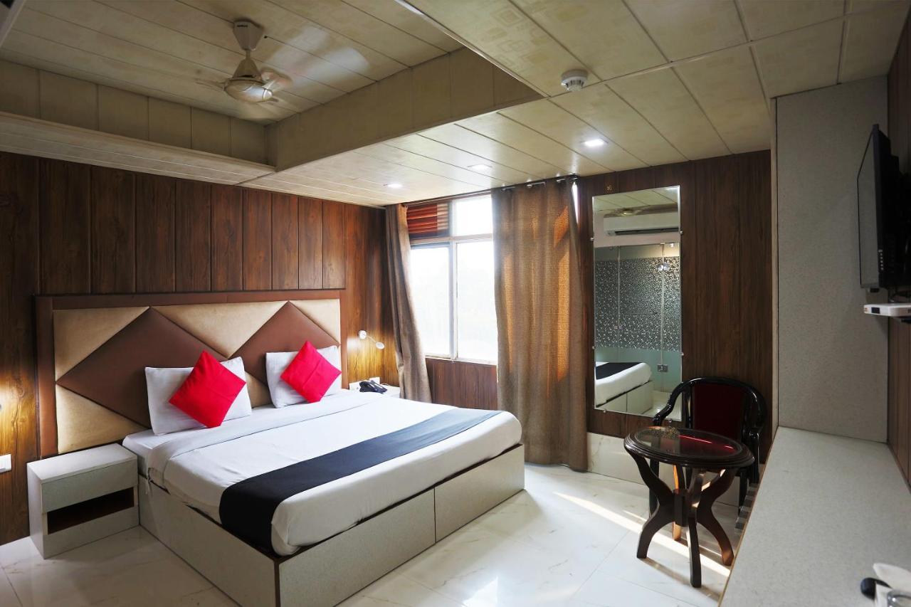 Capital O 23188 Glory Villa New Delhi Eksteriør billede